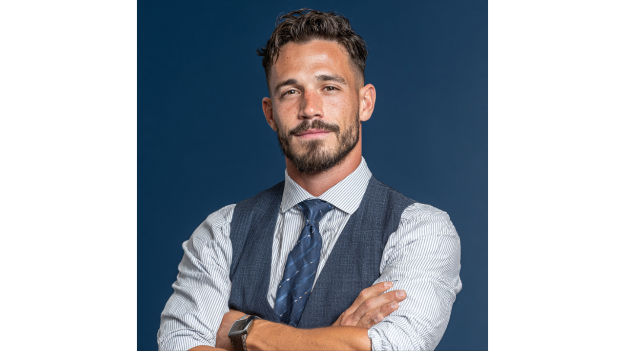 Explore how professional services sales cycles are evolving through 2026. Discover the impact of technology, market confidence, and buyer behavior on closing deals in consulting, legal, and accounting.