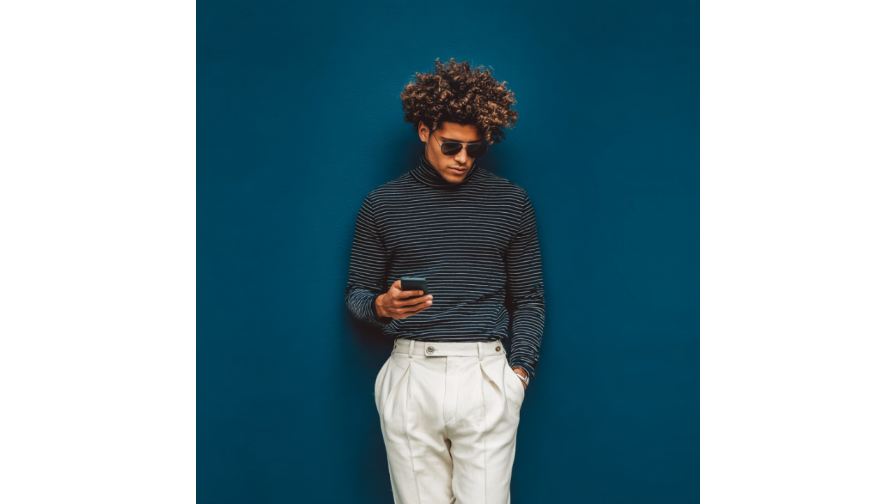 Revenue intelligence platforms use AI to forecast SaaS growth, analyze pipeline health, assess deal risk, and recommend optimization strategies that accelerate revenue performance.