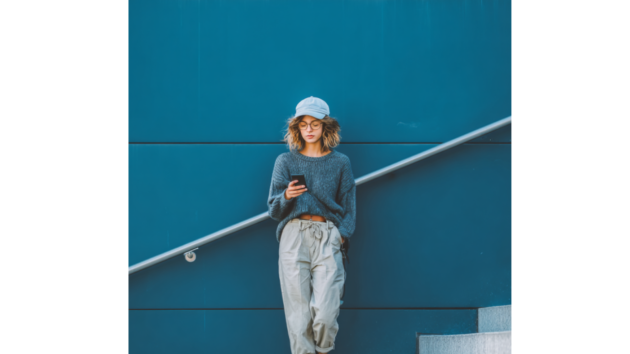 Expert insights on marketing resume services and career tools to autistic job seekers, covering disclosure decisions, interview prep, and neurodiversity networks.