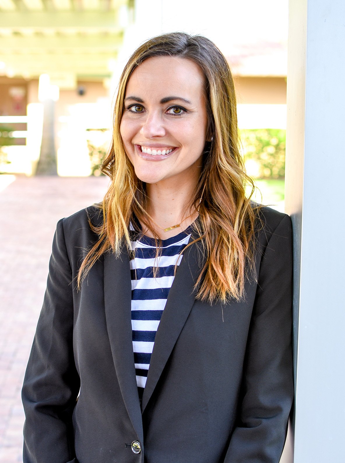 Joy Youell Headshots mall cropped